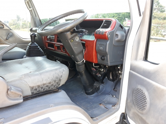 ขายครับ 6 ล้อ isuzu NQR 175 แรงปี 50 ยาว 5.5 เมตร สภาพพร้อมใช้งาน เครื่องดีคัสซีสวยเอกสารเล่มทะเบียน