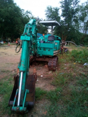 ขายแบคโฮ Kobelco 32 แรงมีไลน์เจาะกระแทก 168000