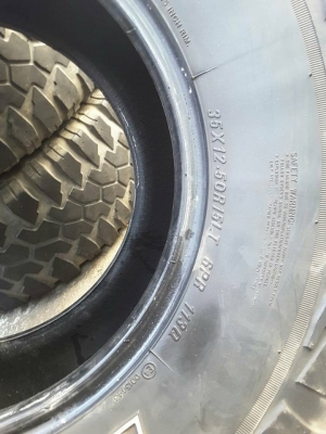 ยาง 35 นิ้ว Maxxis Bighorn 35-12.5-15 ปี12 สภาพดี 1 ชุด ยาง 35 นิ้ว Maxxis Bighorn 35-12.5-15 ปี12 สภาพดี 1 ชุด