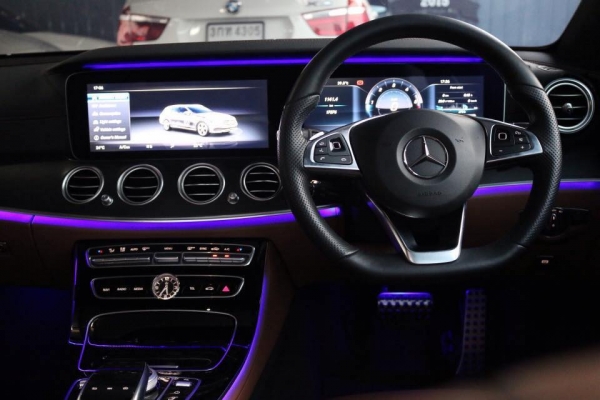 Benz E220d Estate AMG Dynamic ปี16 (ดีเซล)