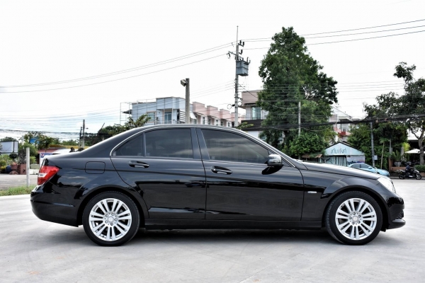 BENZ C200 cgi ปี12  รถออกศูนย์ Benz Thailand