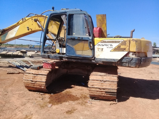 ขายรถ แบคโฮ KOBELCO SK200-3