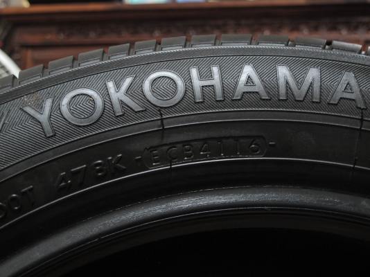 ขายยาง Yokohama E70 205/55R16 ปลายปี16 ไม่มีตำหนิ สวยๆ