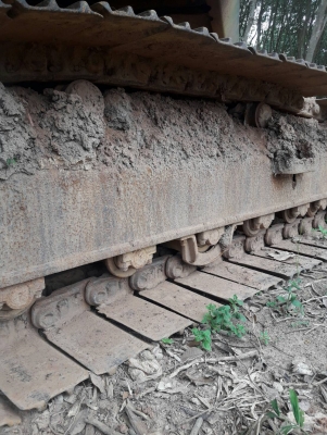 KOMATSU PC200-5 คอนโทรนสั้น ไฟฟ้าครบ เอวแน่นโซ่ใหม่ KOMATSU PC200-5 คอนโทรนสั้น ไฟฟ้าครบ เอวแน่นโซ่ใหม่