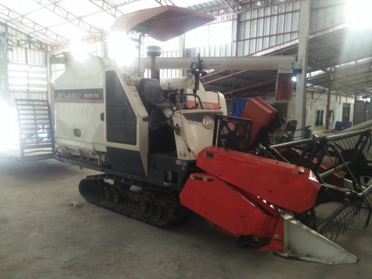 รถเกี่ยวข้าว