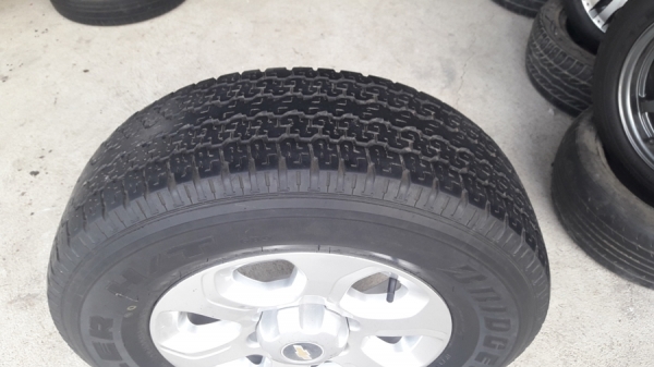 ล้อChevrolet ขอบ 16 ยาง245/70/16   4 ล้อ