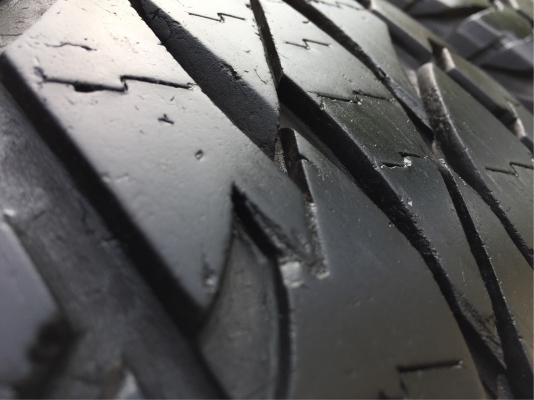 ยาง All Bridgestone 265 65 17 ปลายปี16 ดอกเต็ม ใช้ยาว ราคาไม่แพง