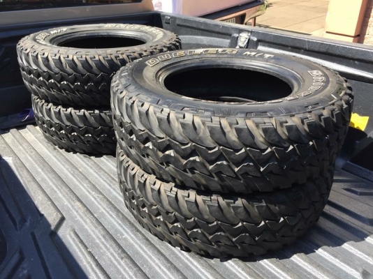 ยาง MT Bridgestone 225 75 16 ปี15 ดอกเต็ม ใช้ยาว ราคาไม่แพง
