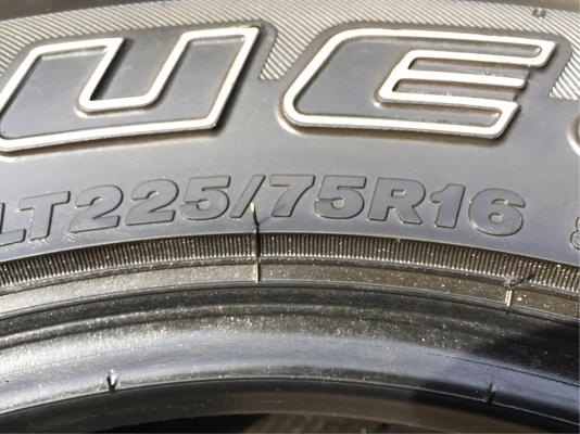 ยาง MT Bridgestone 225 75 16 ปี15 ดอกเต็ม ใช้ยาว ราคาไม่แพง