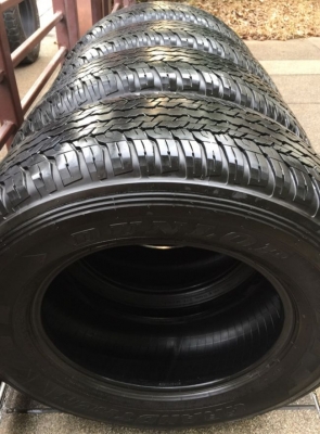 ยาง Dunlop 265 65 17 ปี16 ดอกเต็ม ไม่มีปะ เนื้อนิ่มๆ ใช้ยาว ราคาไม่แพง ยาง Dunlop 265 65 17 ปี16 ดอกเต็ม ไม่มีปะ เนื้อนิ่มๆ ใช้ยาว ราคาไม่แพง