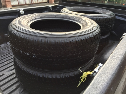 ยาง Dunlop 265 65 17 ปี16 ดอกเต็ม ไม่มีปะ เนื้อนิ่มๆ ใช้ยาว ราคาไม่แพง ยาง Dunlop 265 65 17 ปี16 ดอกเต็ม ไม่มีปะ เนื้อนิ่มๆ ใช้ยาว ราคาไม่แพง