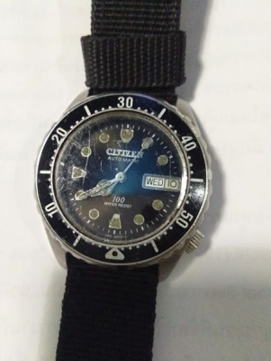 ขายนาฬิกาเสียเพื่อซ่อมหรือเป็นอะไหล่