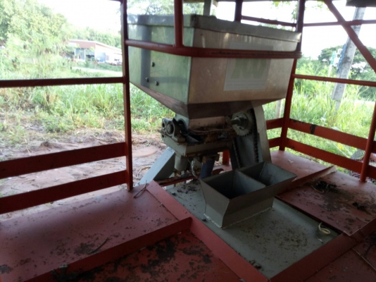 ขายเครื่องปลูกอ้อยร่องคู่ ร่อง30สภาพสวยพร้อมใช้ ขายเครื่องปลูกอ้อยร่องคู่ ร่อง30สภาพสวยพร้อมใช้