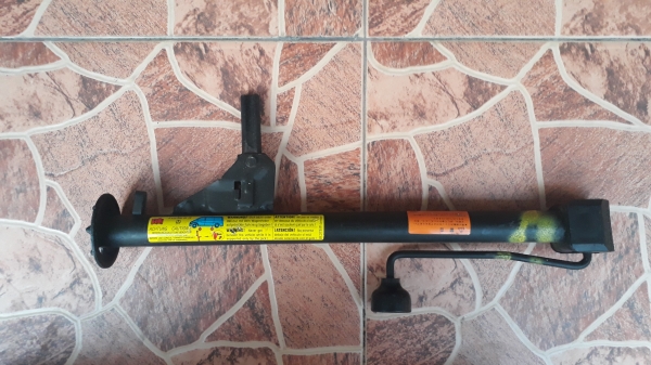 แม่แรง Mercedes Benz VAN