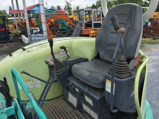 ขาย Yanmar Vio40 นำเข้าจากญี่ปุ่น สภาพสวย โทร.090-986-2521 อ๊อบ