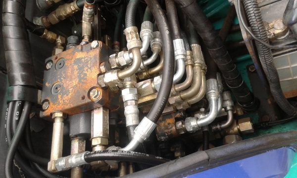 ต้องการขายรถขุดยี่ห้อ KOMATSU-PC40MR-1 รถนอกนำเข้าจากญี่ปุ่น ต้องการขายรถขุดยี่ห้อ KOMATSU-PC40MR-1 รถนอกนำเข้าจากญี่ปุ่น