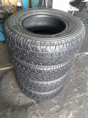 Michelin Latitude Cross 265-70-16 ปี15 สวยๆ 1ชุด Michelin Latitude Cross 265-70-16 ปี15 สวยๆ 1ชุด