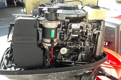 ขาย เรือไฟเบอร์ 13 ฟุตพร้อมเครื่อง SUZUKI 65 แรง + เทเลอร์ พร้อมใช้ ราคา 118,000