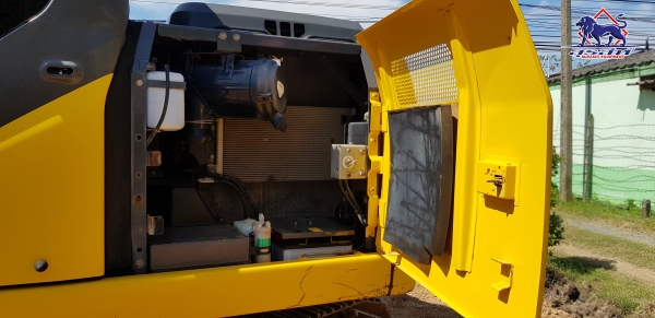 ขายรถแบ็คโฮ SUMITOMO SH130-5 สภาพเทพบุตร ทำงานสมบูรณ์ทุกระบบ