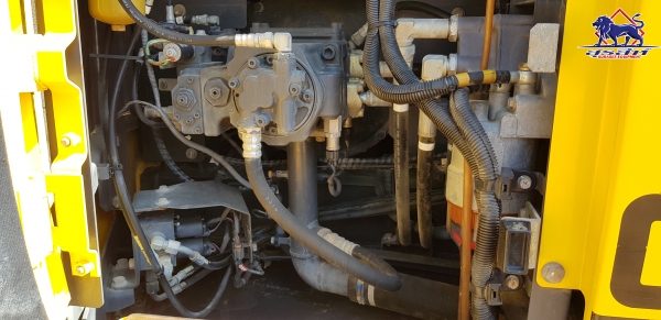 ขายรถแบ็คโฮ SUMITOMO SH130-5 สภาพเทพบุตร ทำงานสมบูรณ์ทุกระบบ