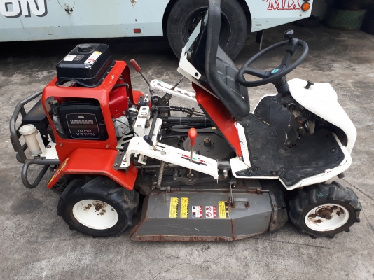 รถตัดหญ้านั่งขับ Orec RM86a นำเข้าจากญี่ปุ่น