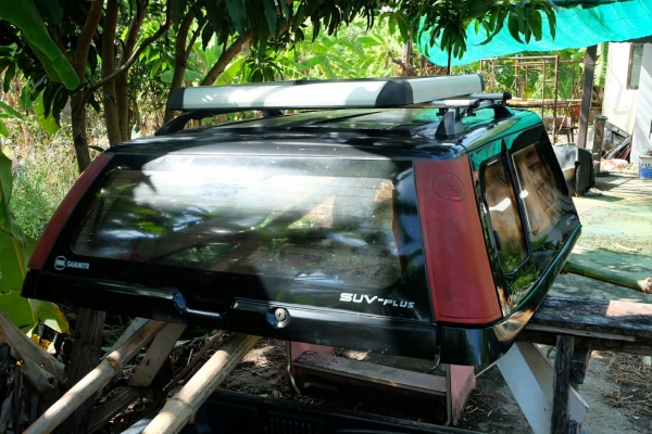 ขายหลังคา สามมิตร SUV - PLUS ของ VIGO 4 ประตู DOUBLE CAB สภาพดี พร้อม เเร็คหลังคา 4.500 บาท 0830963427