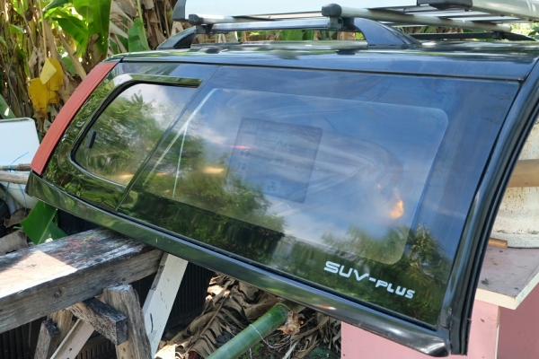 ขายหลังคา สามมิตร SUV - PLUS ของ VIGO 4 ประตู DOUBLE CAB สภาพดี พร้อม เเร็คหลังคา 4.500 บาท 0830963427