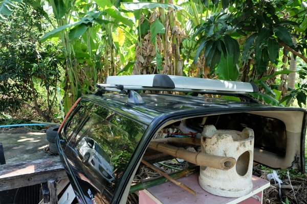 ขายหลังคา สามมิตร SUV - PLUS ของ VIGO 4 ประตู DOUBLE CAB สภาพดี พร้อม เเร็คหลังคา 4.500 บาท 0830963427