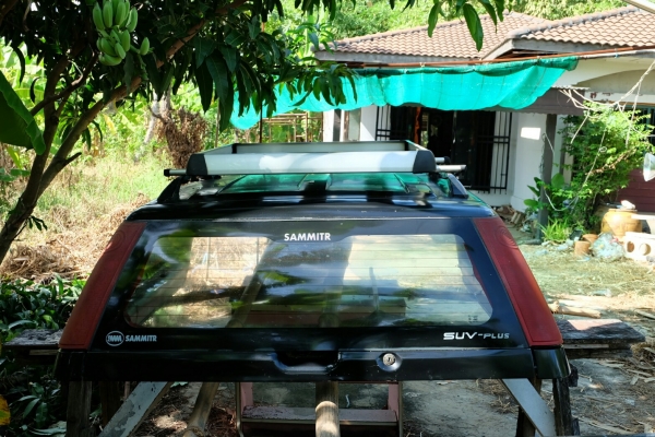 ขายหลังคา สามมิตร SUV - PLUS ของ VIGO 4 ประตู DOUBLE CAB สภาพดี พร้อม เเร็คหลังคา 4.500 บาท 0830963427