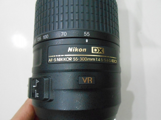เลนส์ Nikon AF-S DX 55-300mm VR-Nikkor มือสอง สภาพใหม่ มีซองผ้า ส่งฟรี เลนส์ Nikon AF-S DX 55-300mm VR-Nikkor มือสอง สภาพใหม่ มีซองผ้า ส่งฟรี