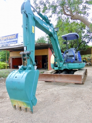 KOMATSU 40mr-1 ขนาดPC-40 <มีVDOให้ชม> รถเก่านอกแท้ มีเอกสารใบอินวอย☎️ติดต่อ 085-5632278 (ราคาต่อรองได้)