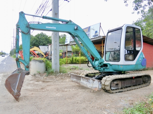 KOMATSU 40-7 ขนาดPC-40  <มีVDOให้ชม> รถเก่านอกแท้มีเอกสาร☎️ติดต่อ 085-5632278 <ราคาต่อรองได้>