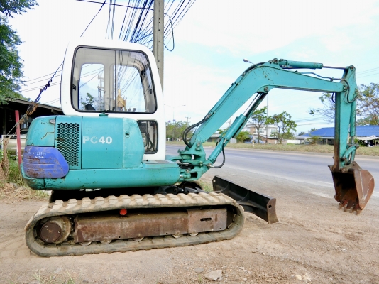 KOMATSU 40-7 ขนาดPC-40  <มีVDOให้ชม> รถเก่านอกแท้มีเอกสาร☎️ติดต่อ 085-5632278 <ราคาต่อรองได้>