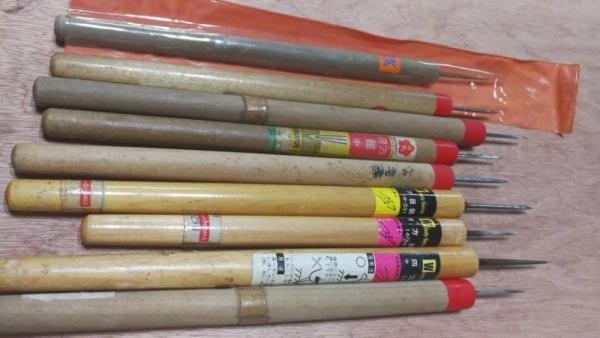 200บ.ส่งถึงบ้านฟรีโทร 083-2000058 LINE ID: line832923 a13. ชุดเครื่องมือช่างงานไม้(ชุดเหล็กแหลมหัวแบ