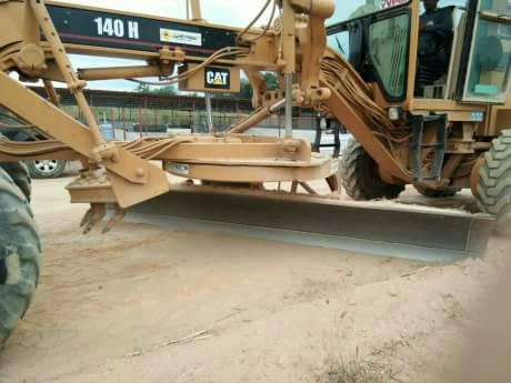 CAT 140 H ราคา 3,800,000 รถเก่านอก รถ กทม.