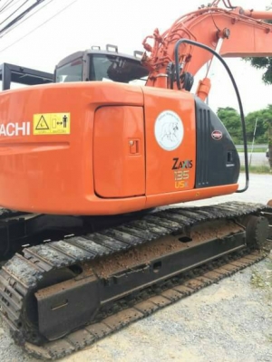 HITACHI Zx 135 ราคา 1,300,000 รถกทม