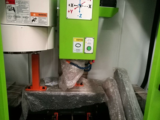 ขายเครื่อง CNC มิลลิ่ง มือหนึ่งของแท้ ฟรีประกัน3ปี