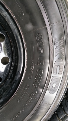 215R14c 2เส้นพร้อมล้อ