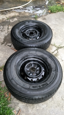 215R14c 2เส้นพร้อมล้อ