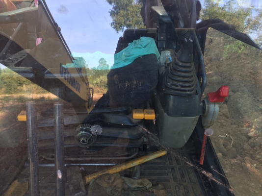 PC-200 -8  อยากขายด่วน  ปรับราคาใหม่ ลดสุดๆๆๆ  1,550,000 ขายถูก รถเด่น รถดัง รถดี