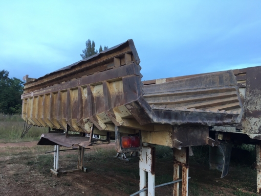 ขาย กะบะท้องเรือ สามมิตร กะบะเปล่าไม่มีชุดไฮโดรลิค