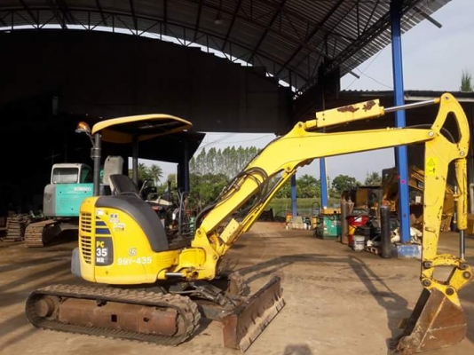 มาใหม่จ้า..KOMATSU PC35MR-2  เก่าญี่ปุ่นแท้  ปี 2005  4,XX  ชั่วโมง  สภาพสดมากๆๆโทร 089-3818694  ดวงนภา
