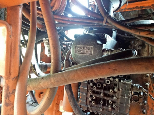 รถตักล้อยางมีตู้เก๋ง DAEWOO MG300V ซีเรียล1080 รถใช้งานน้อย