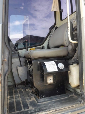 ขายSUMITOMO SH75U รถบ้านฝากขาย  สภาพดี  มีผานหน้า  พร้อมใช้  เอกสารอินวอย ครบ  โทร  089-3818694  ดวงนภา