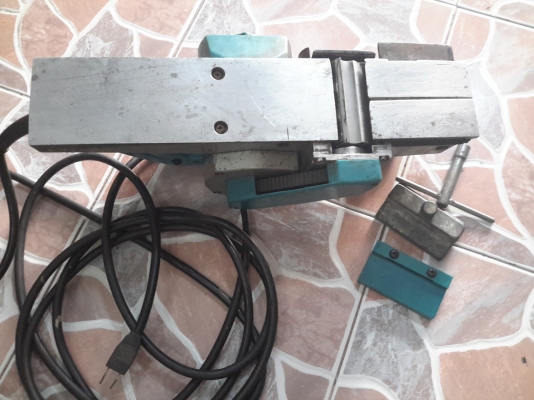 กบไฟฟ้า MAKITA 1100