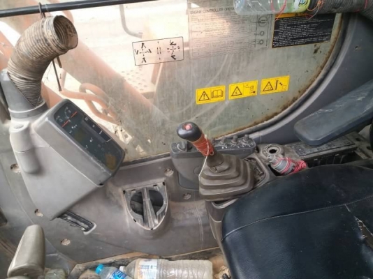 ขาย 1,350,000 HITACHI ZX  350 H  ไฟฟ้าครบ เครื่องดี ปั้มแรง เอวแน่น ช่วงล่างดี เอกสารอินวอยทร์ รถอยู่ ลพบุรี 090-772-3710 090-772-3708