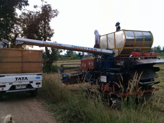 ขายรถเกี่ยวข้าว ขายรถเกี่ยวข้าว