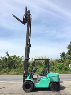 ฟอล์คลิฟต์ 3.5 ตัน MITSUBISHI FD35AT รถนอกเก่าญี่ปุ่น เสา 5 เมตร งาฮิ้ง ฟอล์คลิฟต์ 3.5 ตัน MITSUBISHI FD35AT รถนอกเก่าญี่ปุ่น เสา 5 เมตร งาฮิ้ง