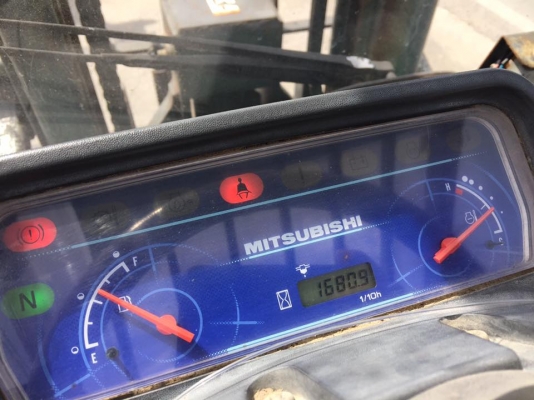 ฟอล์คลิฟต์ 3.5 ตัน MITSUBISHI FD35AT รถนอกเก่าญี่ปุ่น เสา 5 เมตร งาฮิ้ง ฟอล์คลิฟต์ 3.5 ตัน MITSUBISHI FD35AT รถนอกเก่าญี่ปุ่น เสา 5 เมตร งาฮิ้ง