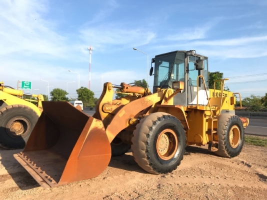 ขายรถตักล้อยาง TCM L26 (เทียบเท่า WA300) รถนอกนำเข้าเองจากญี่ปุ่น สภาพสวยพร้อมใช้งาน มีVDOการทำงานครับ